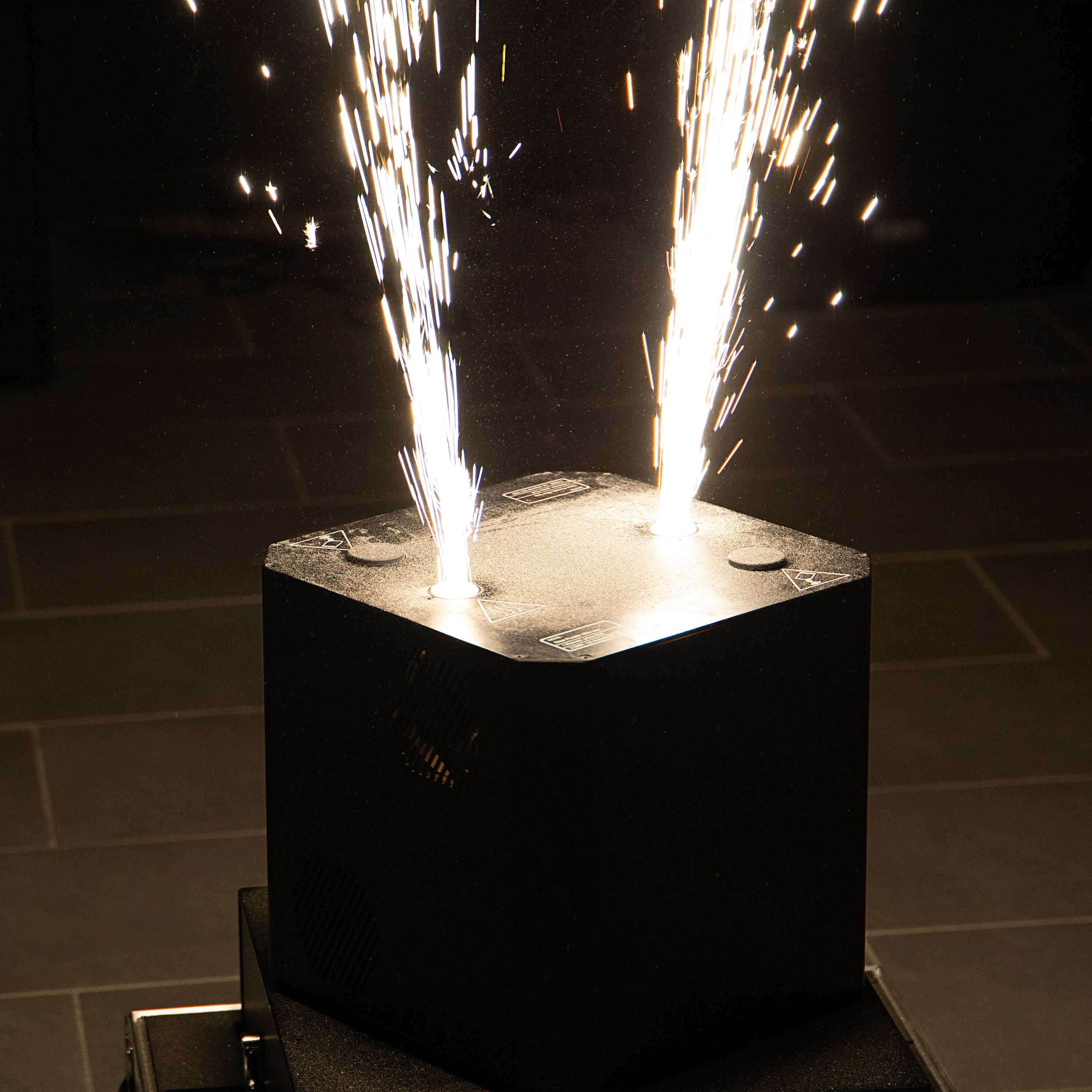 Evolite Double Spin Spark Machine with Flight Case