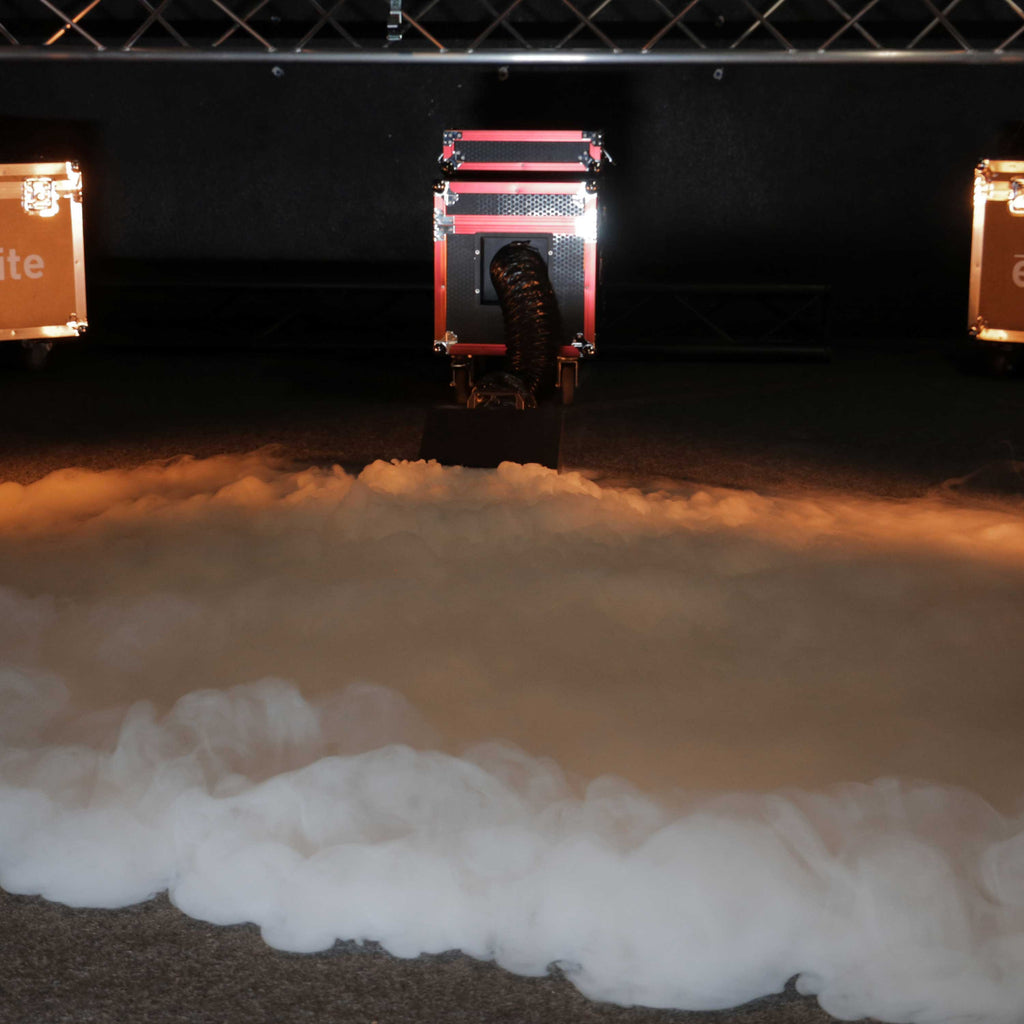 Evolite HeavyFog 2000C – Professional Low Fog Machine in Flight Case (2000W)