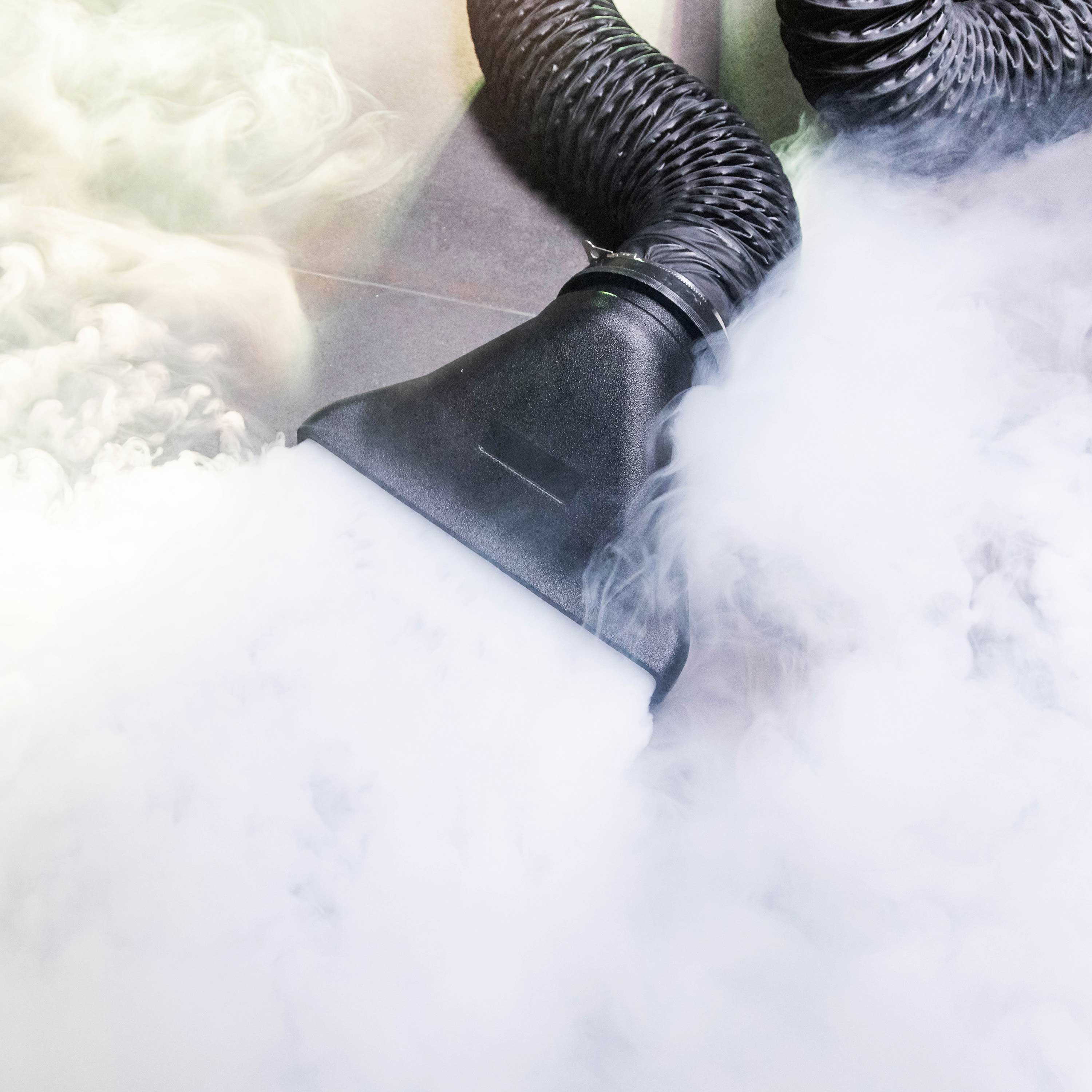 Evolite HeavyFog 4000P – Professional Low Fog Machine (4000W, No Ice Required)