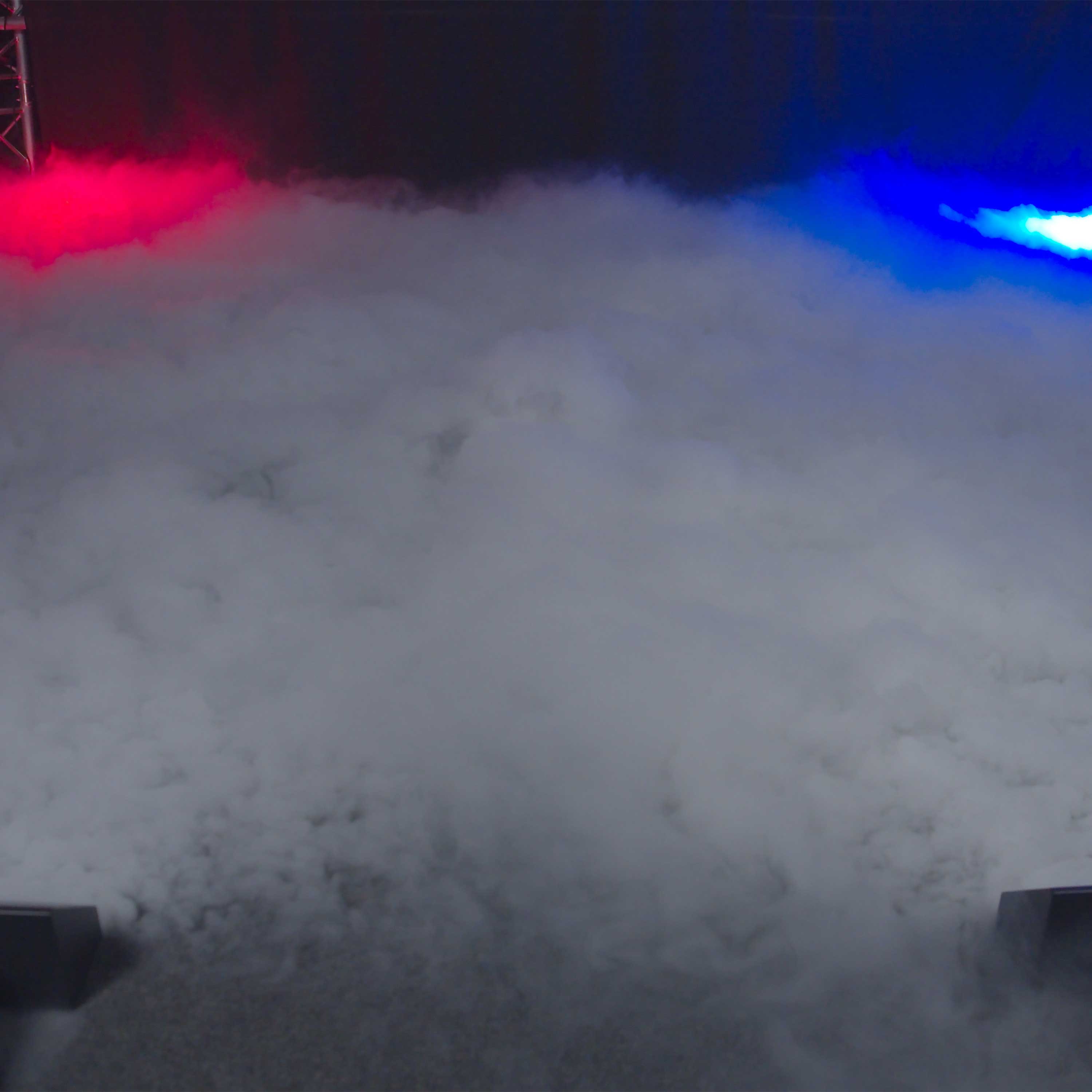 Evolite HeavyFog 4000 – Professional Low Fog Machine in Flight Case (4000W)